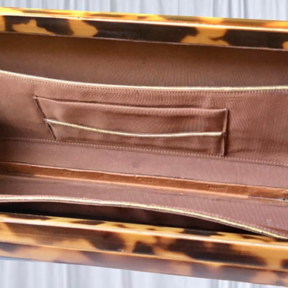 Vintage 60's Lucite Acrylic Clutch Purse Hard Shell Hinged Side Snap Closure - Picture 15 of 16